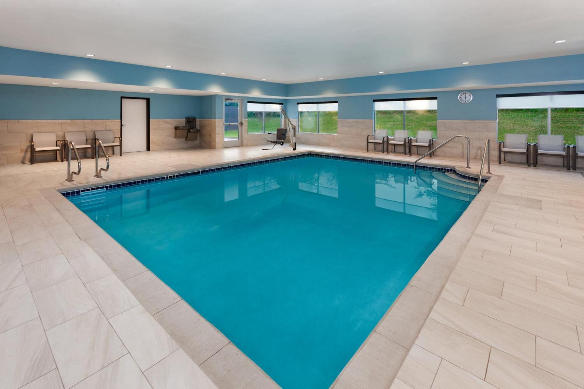 Holiday Inn Express & Suites Reedsburg - Dells Area By Ihg 外观 照片