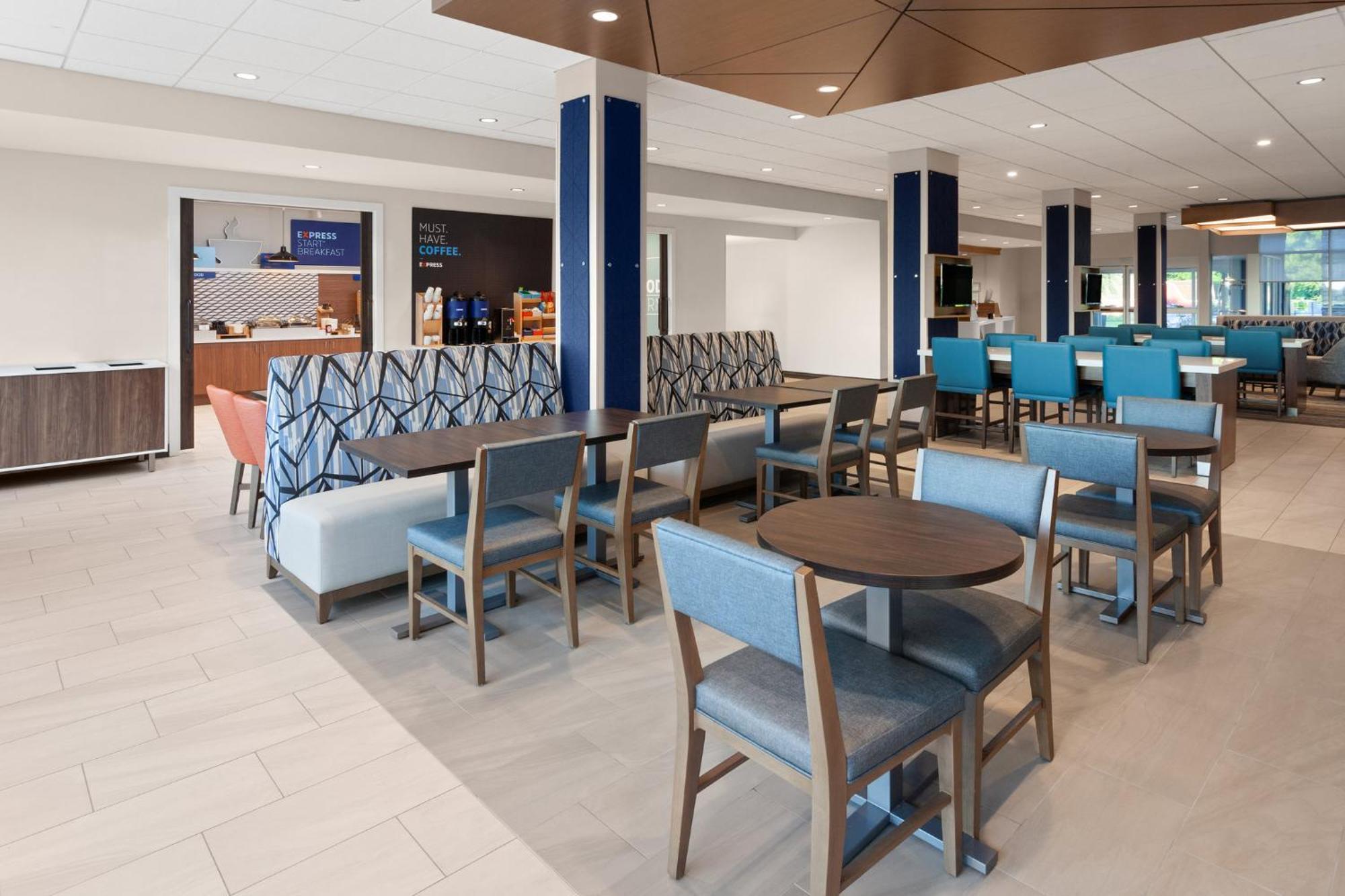 Holiday Inn Express & Suites Reedsburg - Dells Area By Ihg 外观 照片