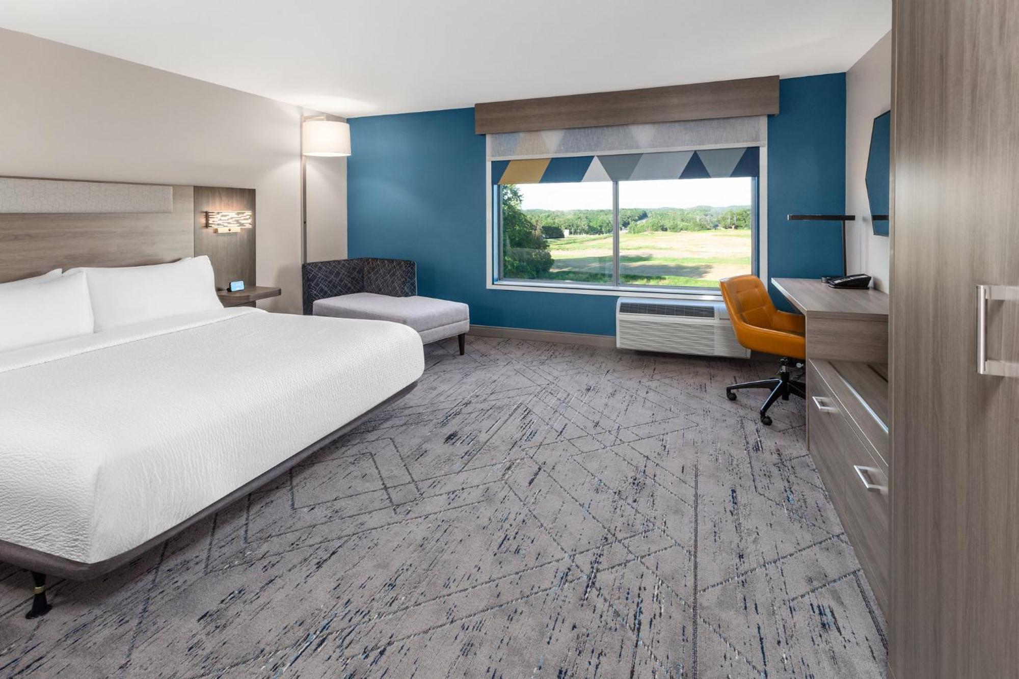 Holiday Inn Express & Suites Reedsburg - Dells Area By Ihg 外观 照片